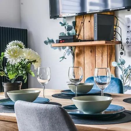 Spacieux - Famille, Weekends & Sejours Pros - Parking Appartement *