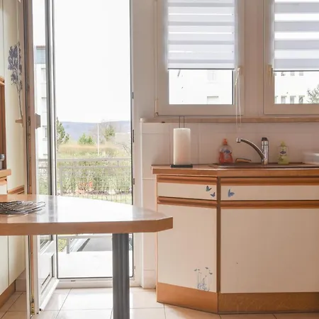 Spacieux - Famille, Weekends & Sejours Pros - Parking Apartment